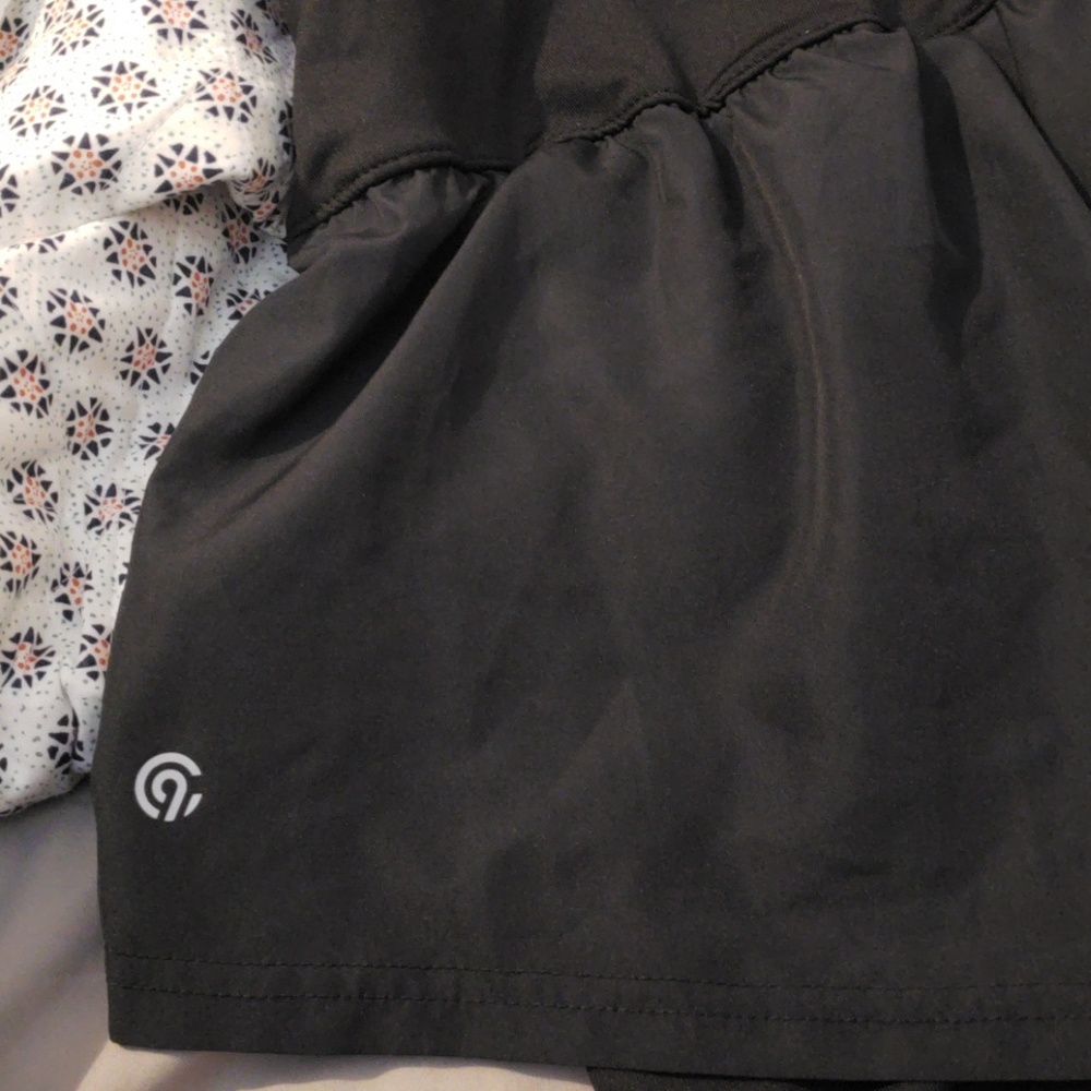 Running shorts - Picture 3 of 3